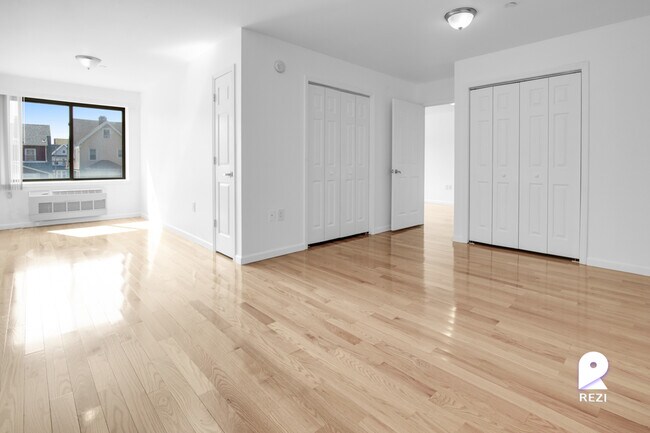 Foto del edificio - 87-26 175th St