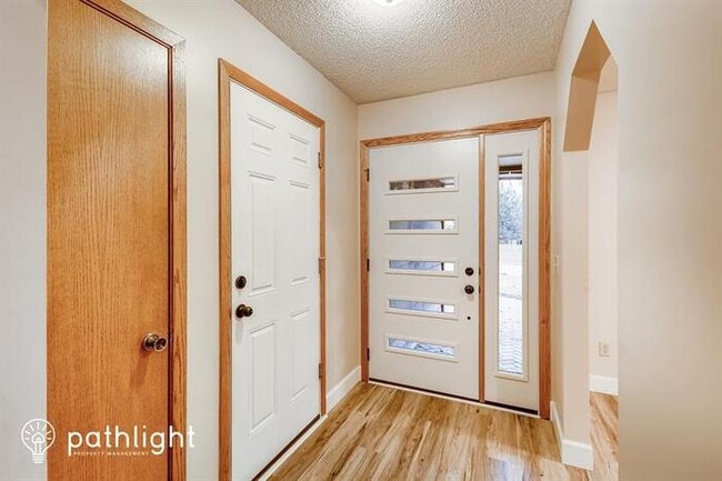 Building Photo - 5233 Xenia Ave N, Crystal, MN, 55429
