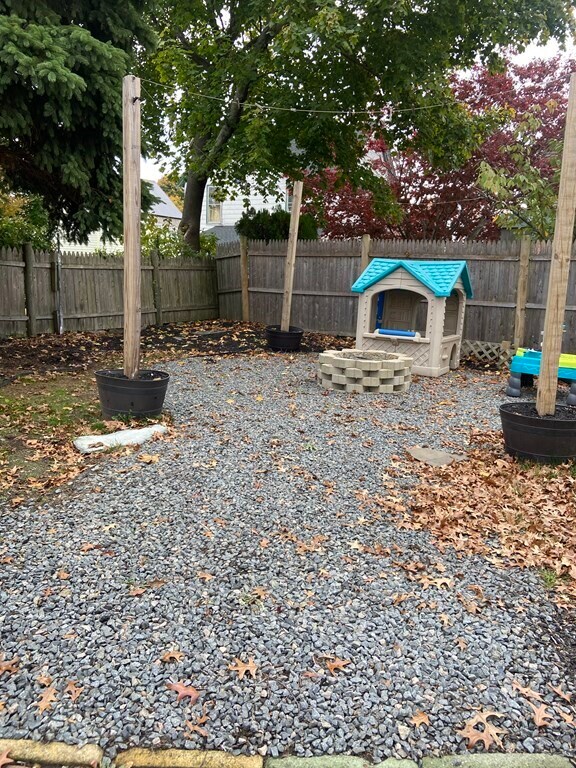 Foto principal - 27 Fairview Ave