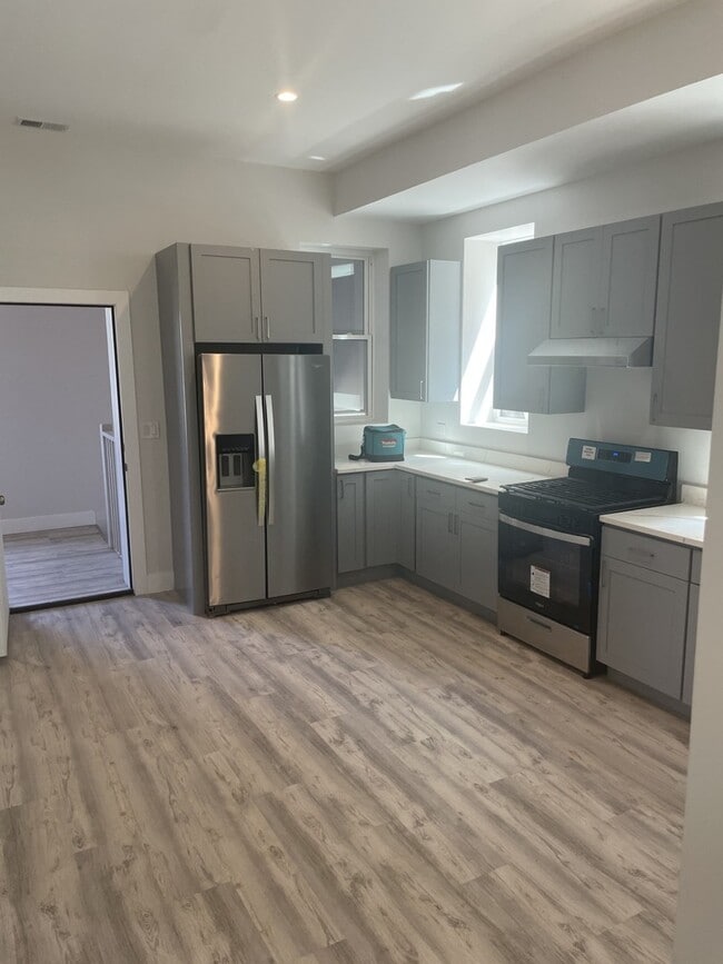 Foto del edificio - 2828 W Fulton St