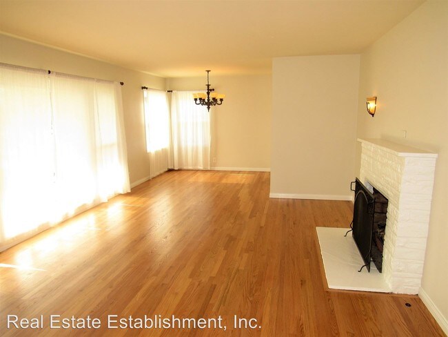 Foto del edificio - 1423 E Maple Ave