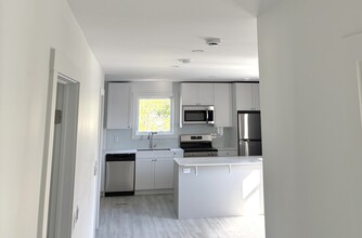 Building Photo - 55 Rosedale Av Building Photo - 55 Rosedale Av