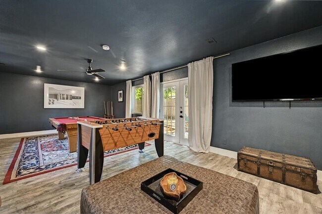 Building Photo - 6609 Krollton Dr