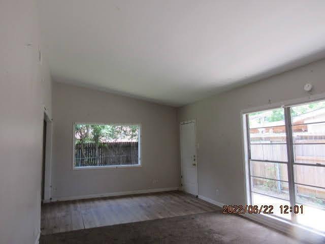Building Photo - 704 Grantham Rd
