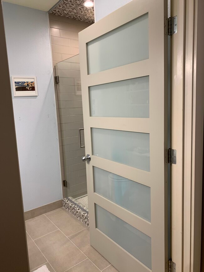 Customer bathroom door - 1134 SW Jefferson St