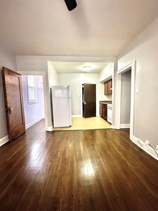 Chatham Apartments Apartments in Chicago, IL