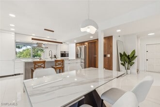 Building Photo - 1182 Betmar Blvd