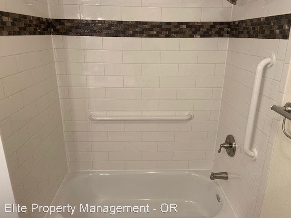 Building Photo - 3 br, 2 bath House - 1488 NW Forestgreen Dr