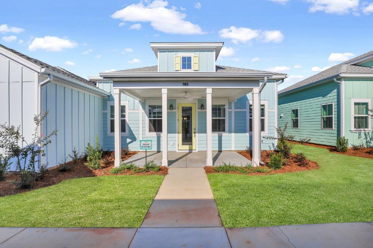 Primary Photo - 165 Salty Fin Dr