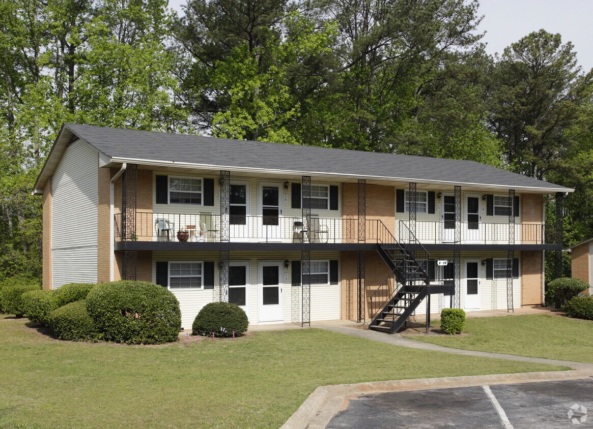 Primary Photo - Premier Club Apartments 15 Minutes to Everything South Atlanta & Airport