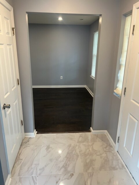 Foto del edificio - 904 Dunloring Ct