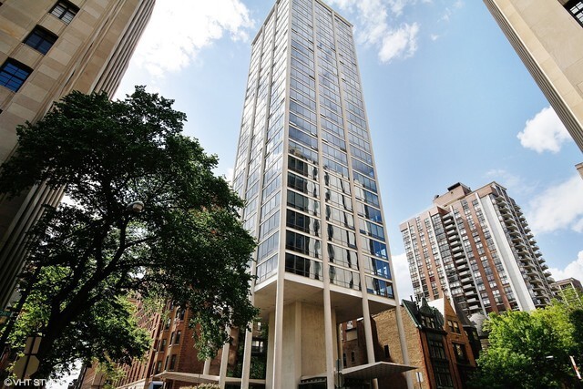 Primary Photo - 1300 N Astor St