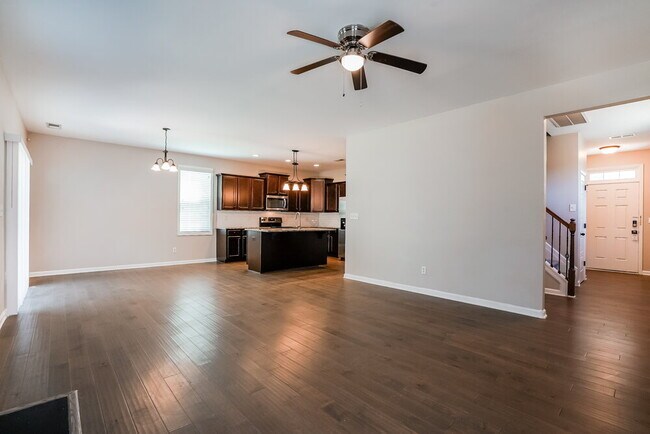 Building Photo - 316 E Webber Ln