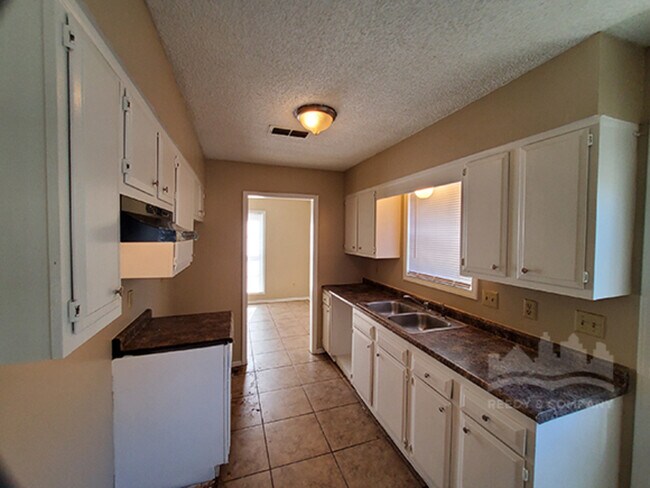 Foto del edificio - 6370 S Fawn Hollow Cir