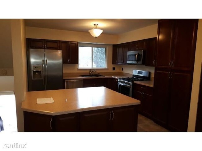 Building Photo - 6446 Village Pky