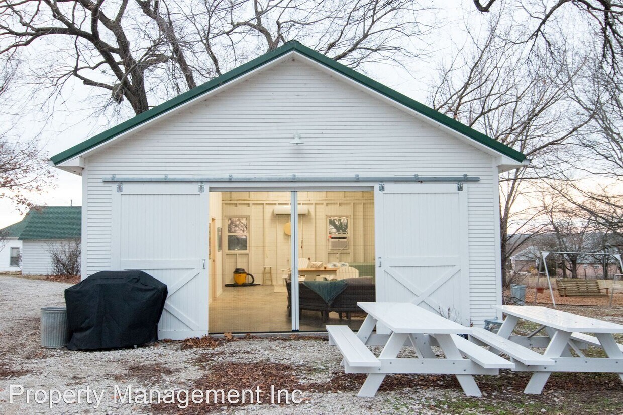 2051 4550 Rd, Coffeyville, KS 67337 House Rental in Coffeyville, KS