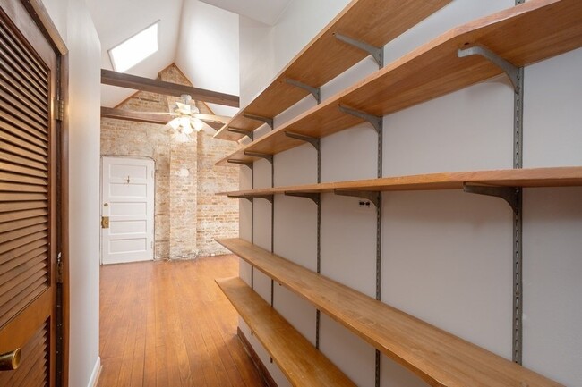 Family room bookshelves - 2040 N Hoyne Ave