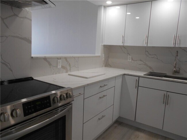 Foto del edificio - 1301 NE Miami Gardens Dr