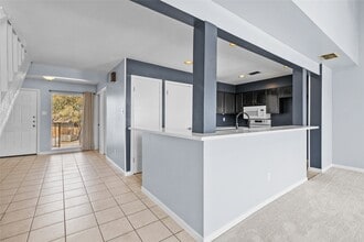 Building Photo - 50 April Point Dr S