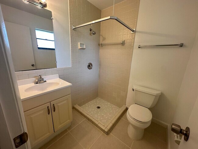 Foto del edificio - 4276 Line Dr