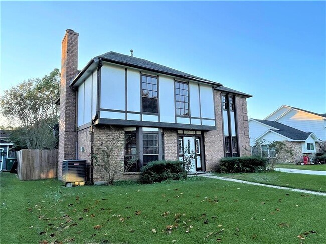 Building Photo - 15414 Woodhorn Dr