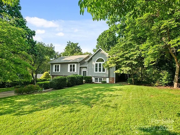 Foto del edificio - 3124 5th Street Pl NE