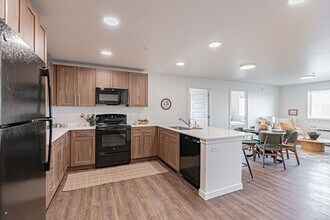 Building Photo - Black Feather Apartments