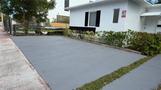 Foto del edificio - 808 84th St