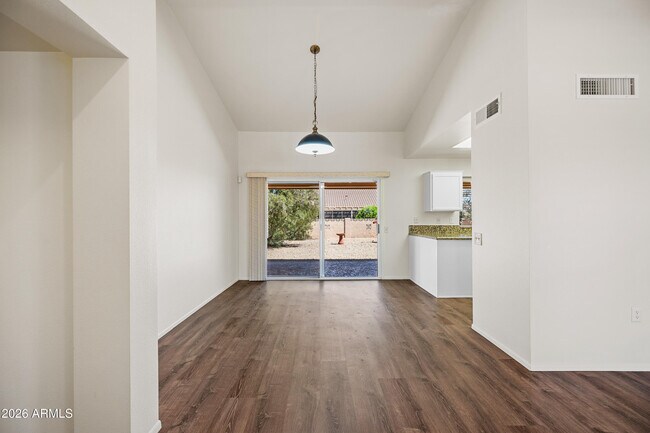 Foto del edificio - 14802 W Greystone Dr