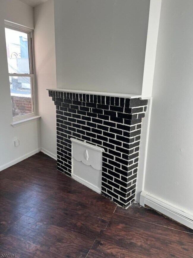 Foto del edificio - 340 Morris Ave