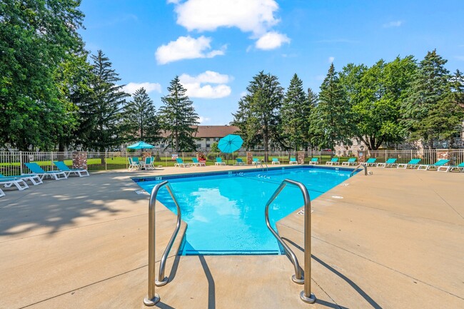 Valley View Apartments Pool - Valley View Apartments