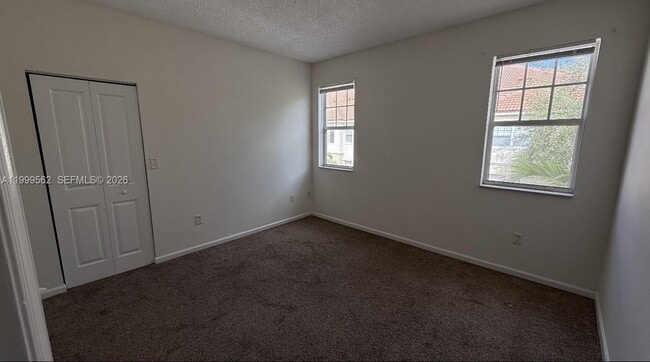 Building Photo - 5800 W Sample Rd