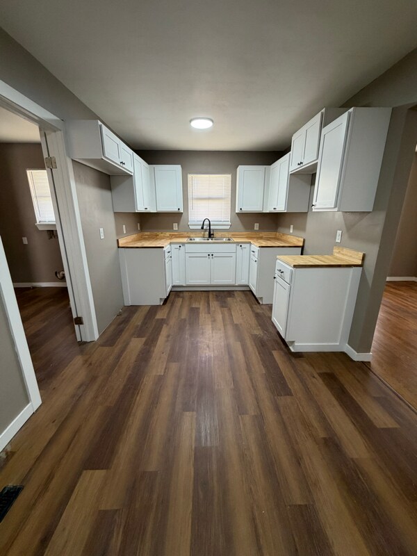 Foto del edificio - 124 S 11th St