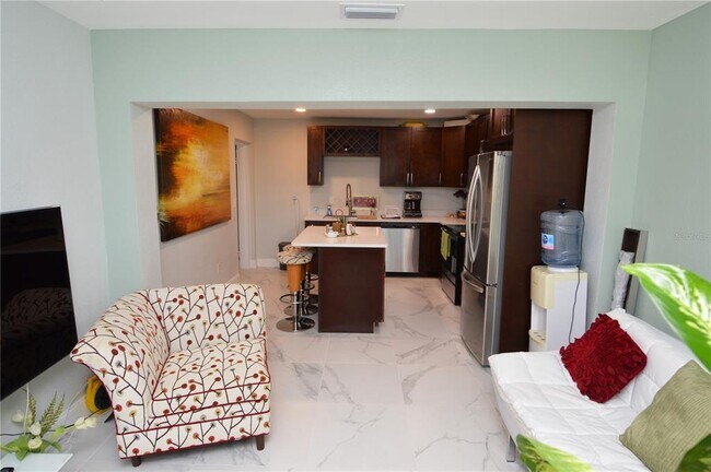 Foto del edificio - 6744 Dairy Rd