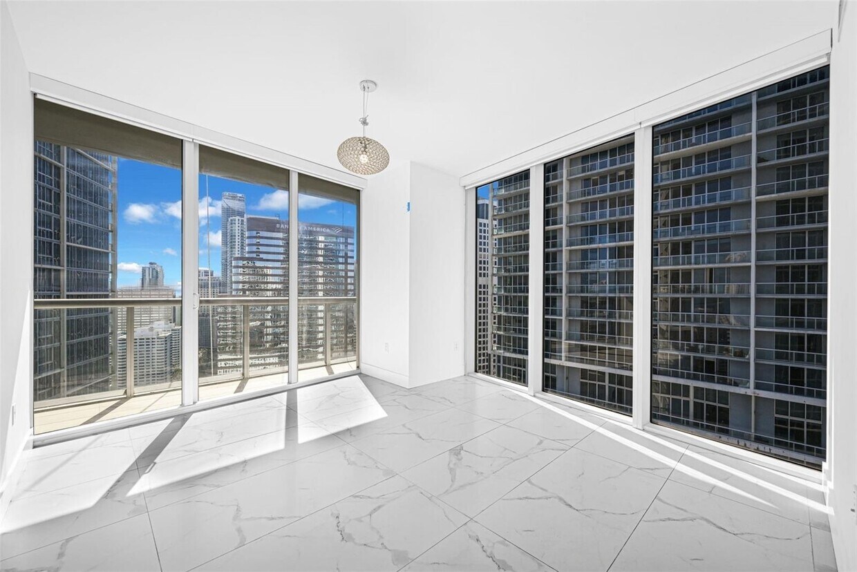 Foto principal - 475 Brickell Ave
