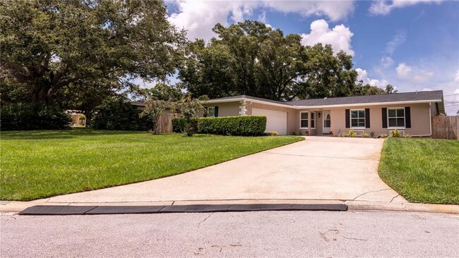Building Photo - 1840 Palmcrest Ln