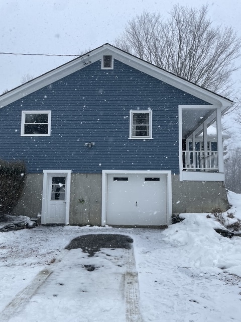 Building Photo - 298 Sweet Pond Rd