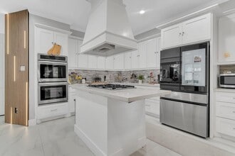 Building Photo - 12407 Rosehill Ln