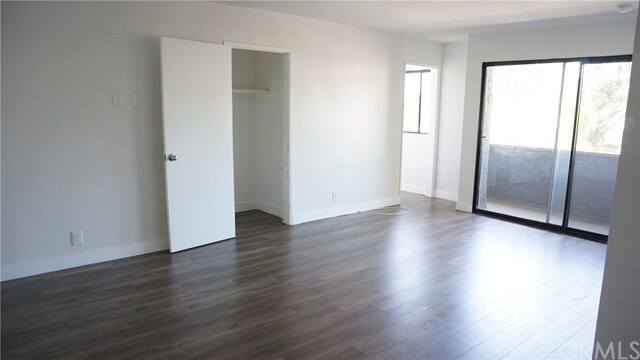 Foto del edificio - 1420 N Mansfield Ave