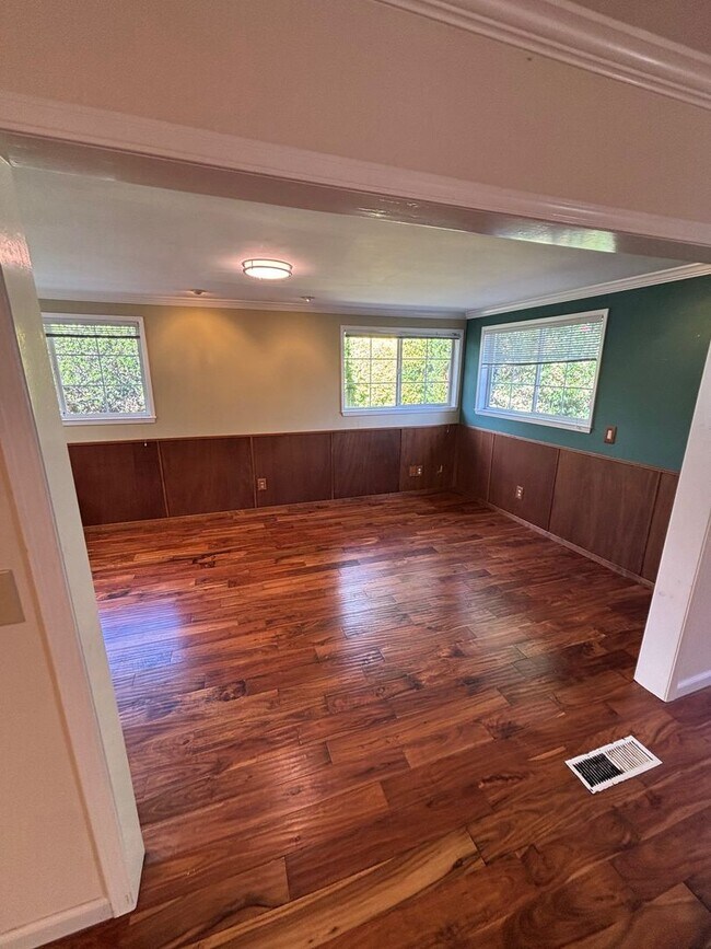 Foto del edificio - 3 Bedroom 2 Bathroom Single Family home in...