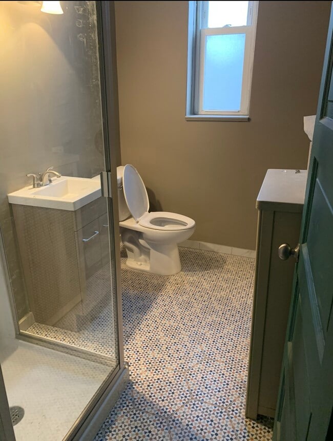 Foto del edificio - 701 W Hillgrove Ave