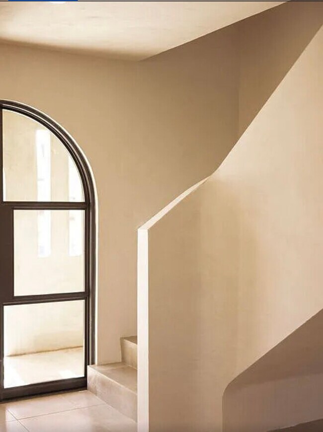 Foto del edificio - 817 N Orange Grove Ave