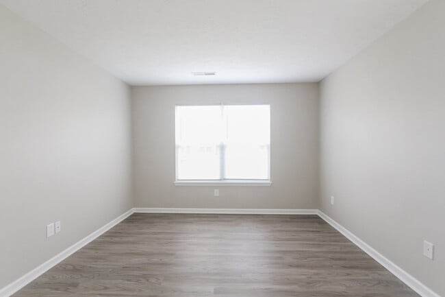 Building Photo - 224 Rolling Ridge Dr