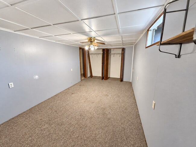 Building Photo - 946 Wood St