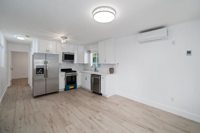 Foto del edificio - 4714 Berryman Ave