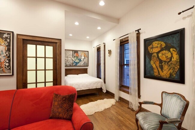 Foto del edificio - 1845 N Wilmot Ave