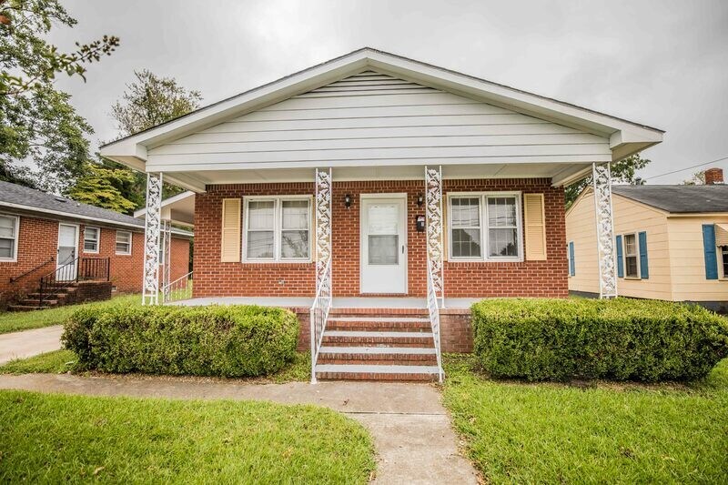 Primary Photo - 807 Washington St