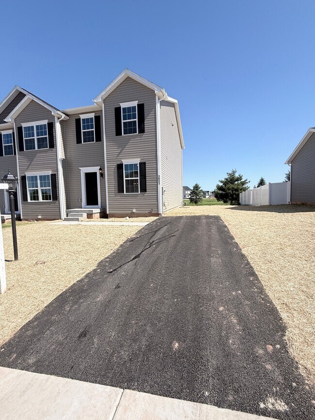 Foto del edificio - 3621 Fieldstone Dr