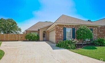Building Photo - 10560 Springrose Ave