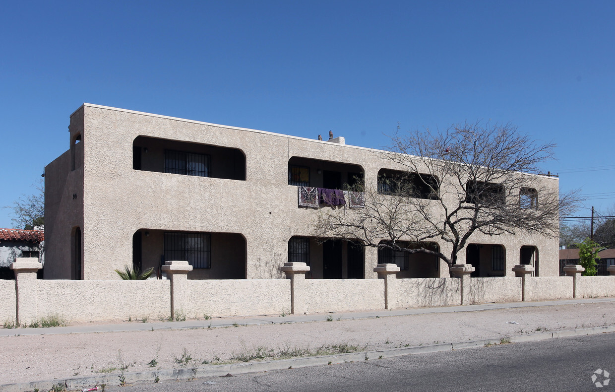 Building Photo - 949 S 4th Ave